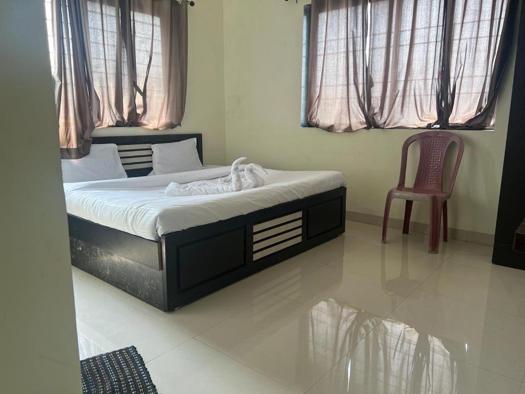 Blue Bell Homestay Lonavala Ngoại thất bức ảnh