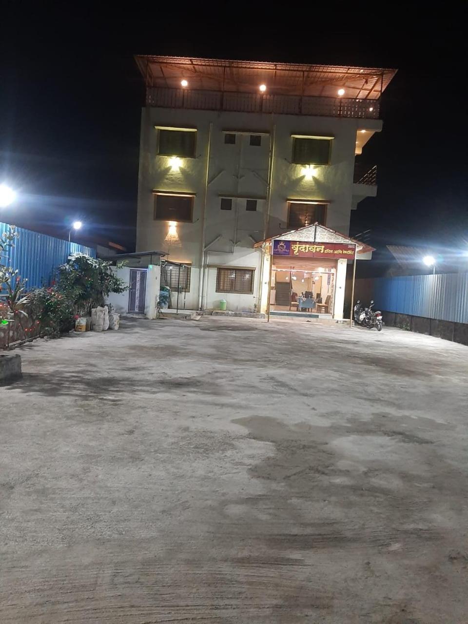 Blue Bell Homestay Lonavala Ngoại thất bức ảnh