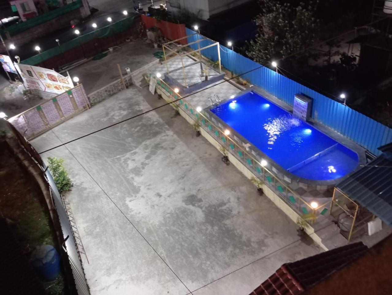 Blue Bell Homestay Lonavala Ngoại thất bức ảnh