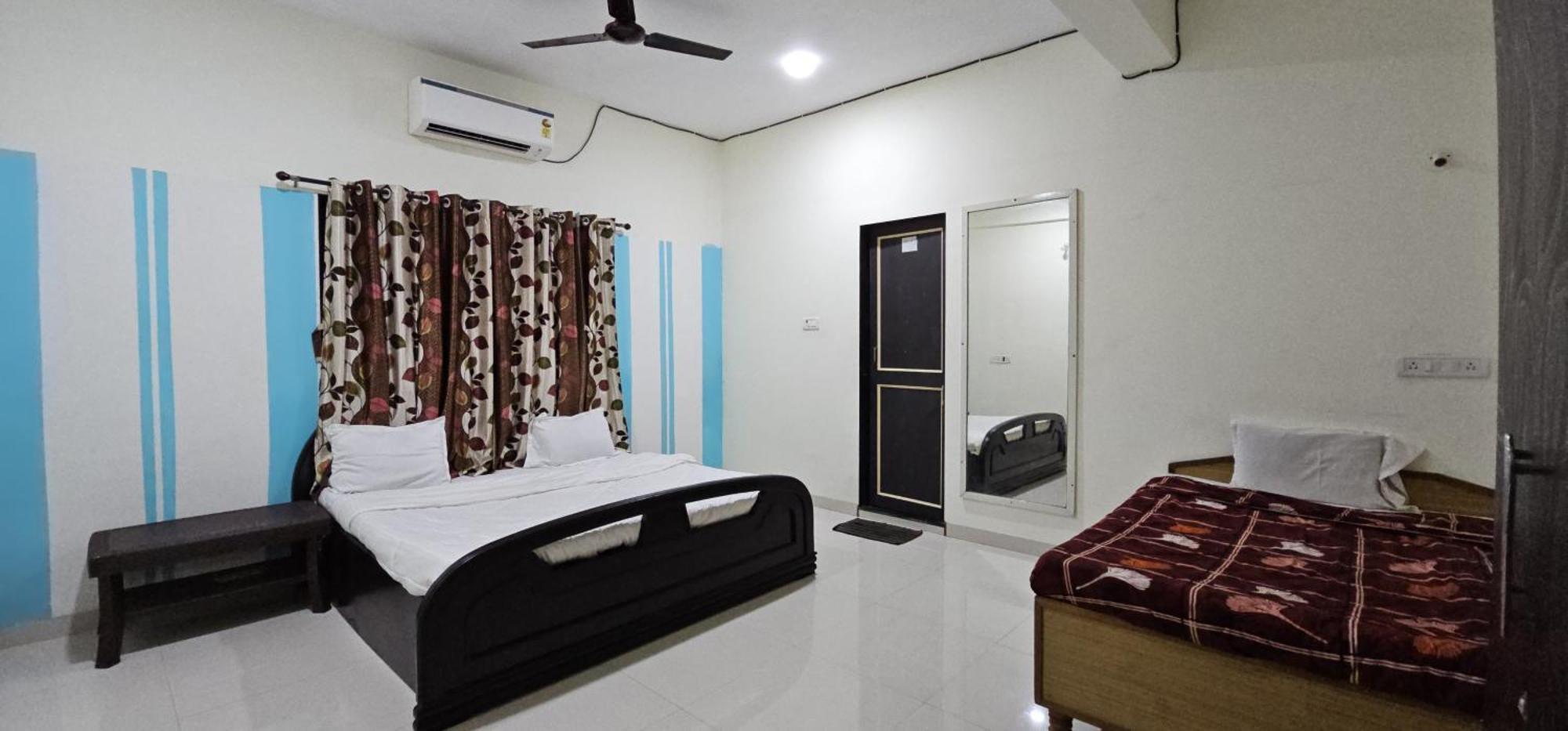 Blue Bell Homestay Lonavala Ngoại thất bức ảnh